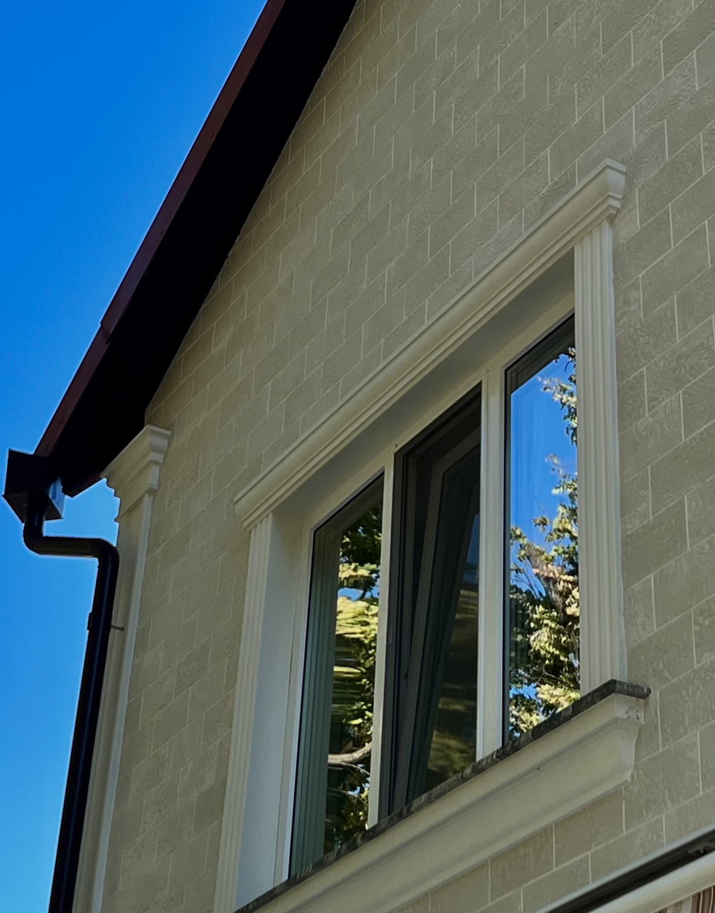Gresie flexibila fatada - casa la marginea orasului Durlesti — 6