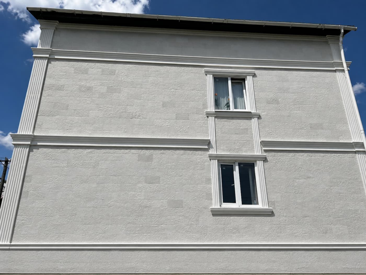 Private house on Telecentre - facade made of flexible tiles — 2