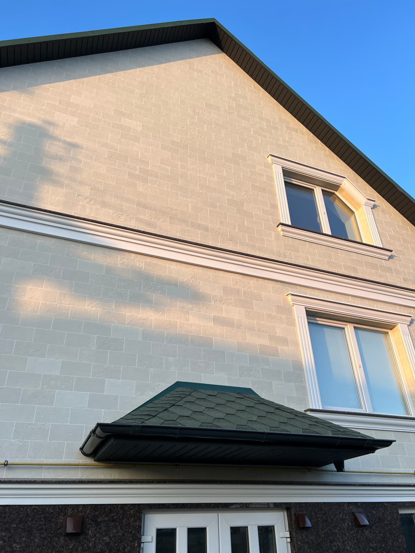 Gresie flexibila Pletaflex - casa particulara in Briceni — 2