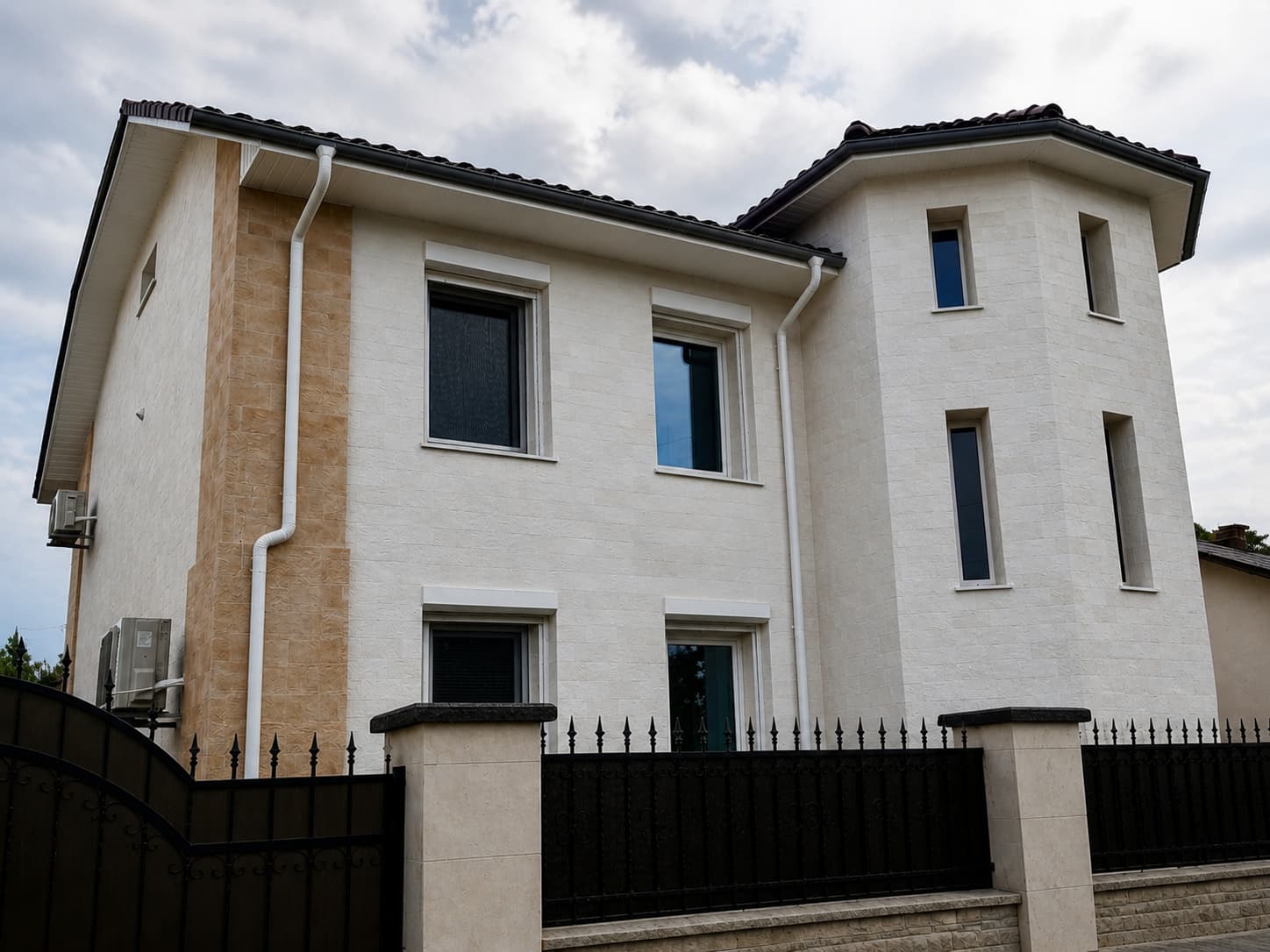 Piatra flexibila – casa privata in Vatra — 3