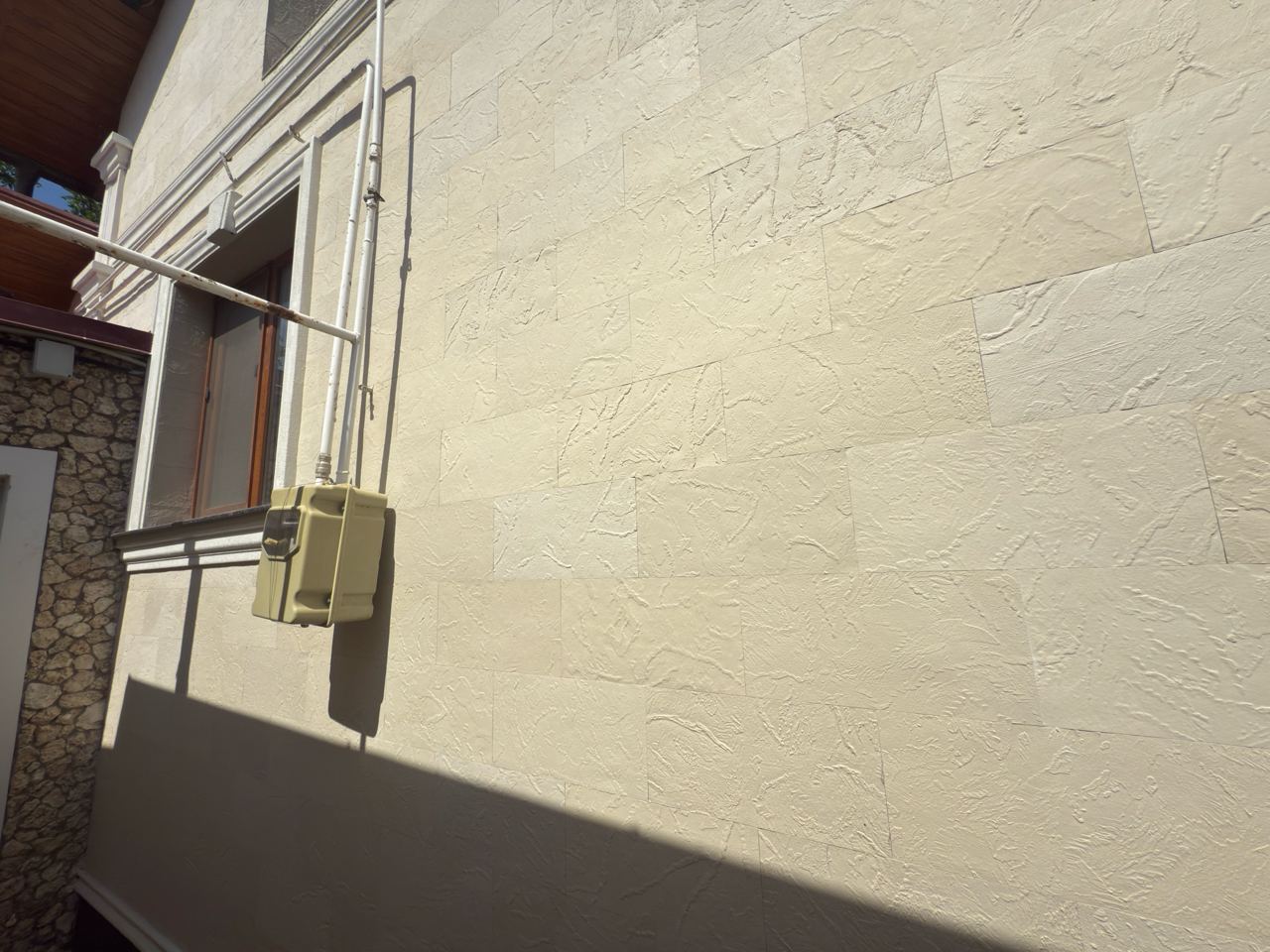 Gresie flexibila fatada Pletaflex – casa in Costesti — 25