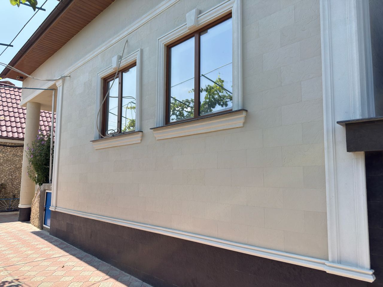 Gresie flexibila fatada Pletaflex – casa in Costesti — 7