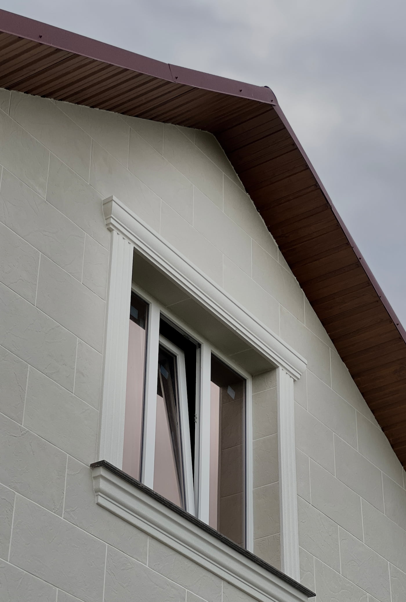 Gresie flexibila Pletaflex – casa privata in Vatra — 11