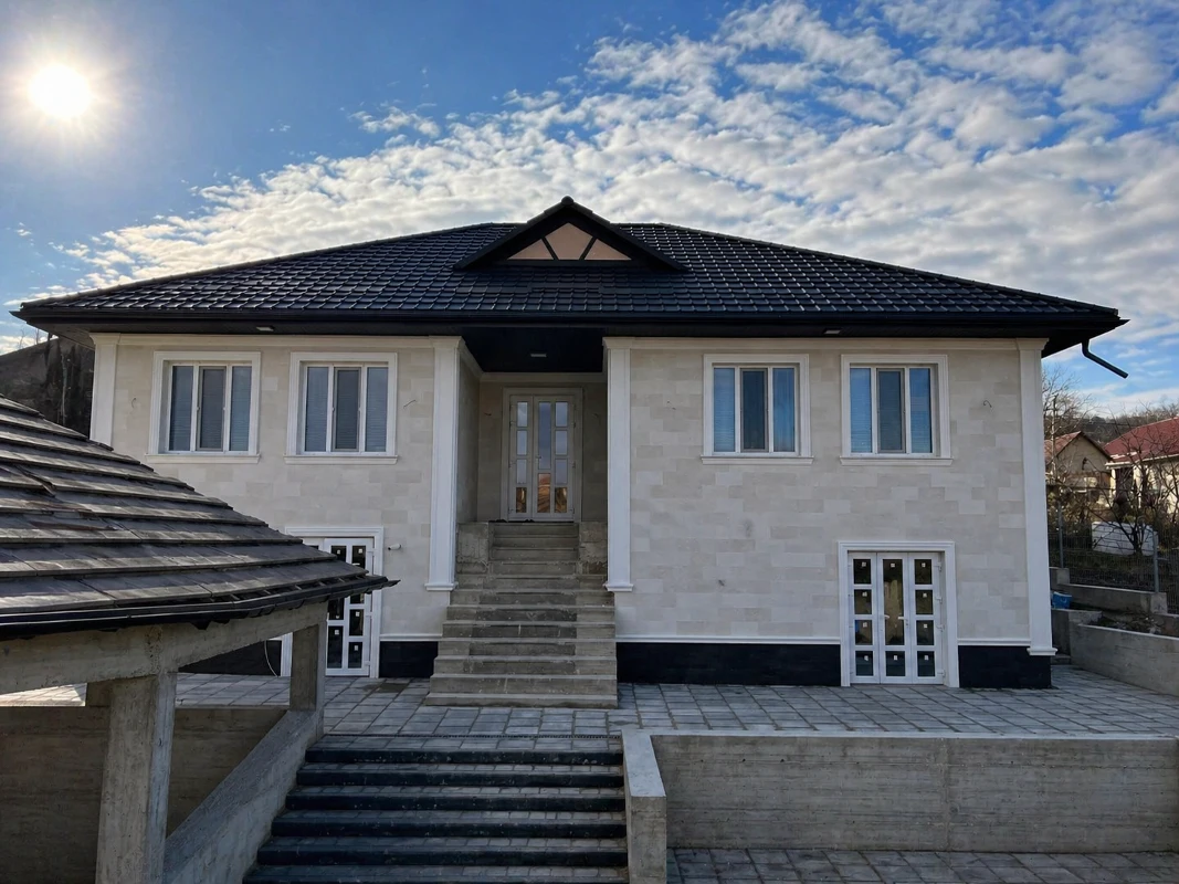 Gresie flexibila – casa privata in Orhei