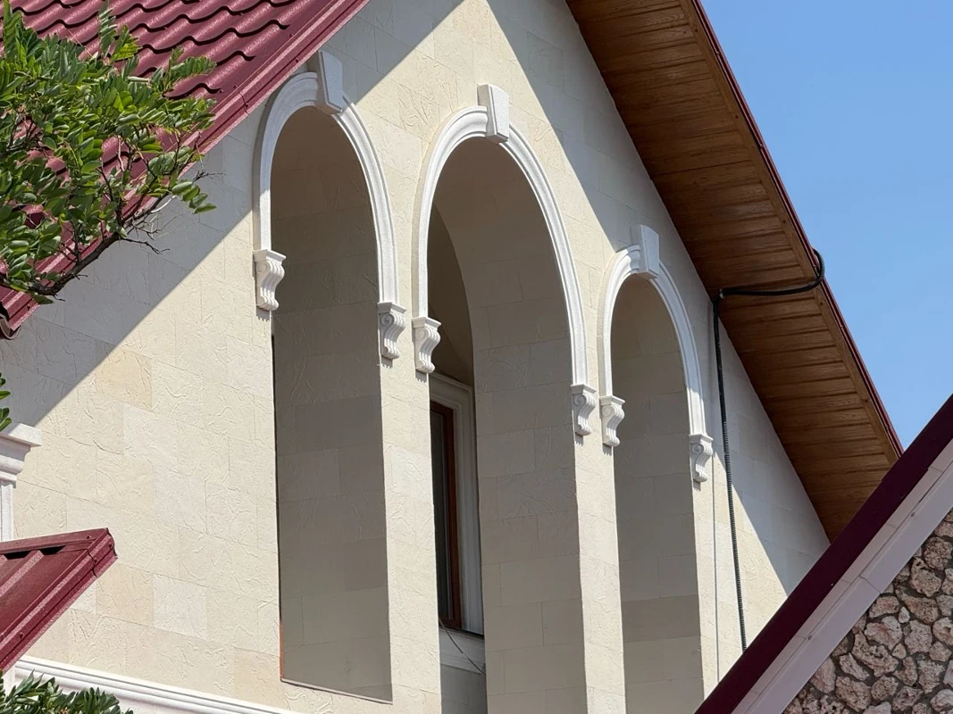 Gresie flexibila fatada Pletaflex – casa in Costesti